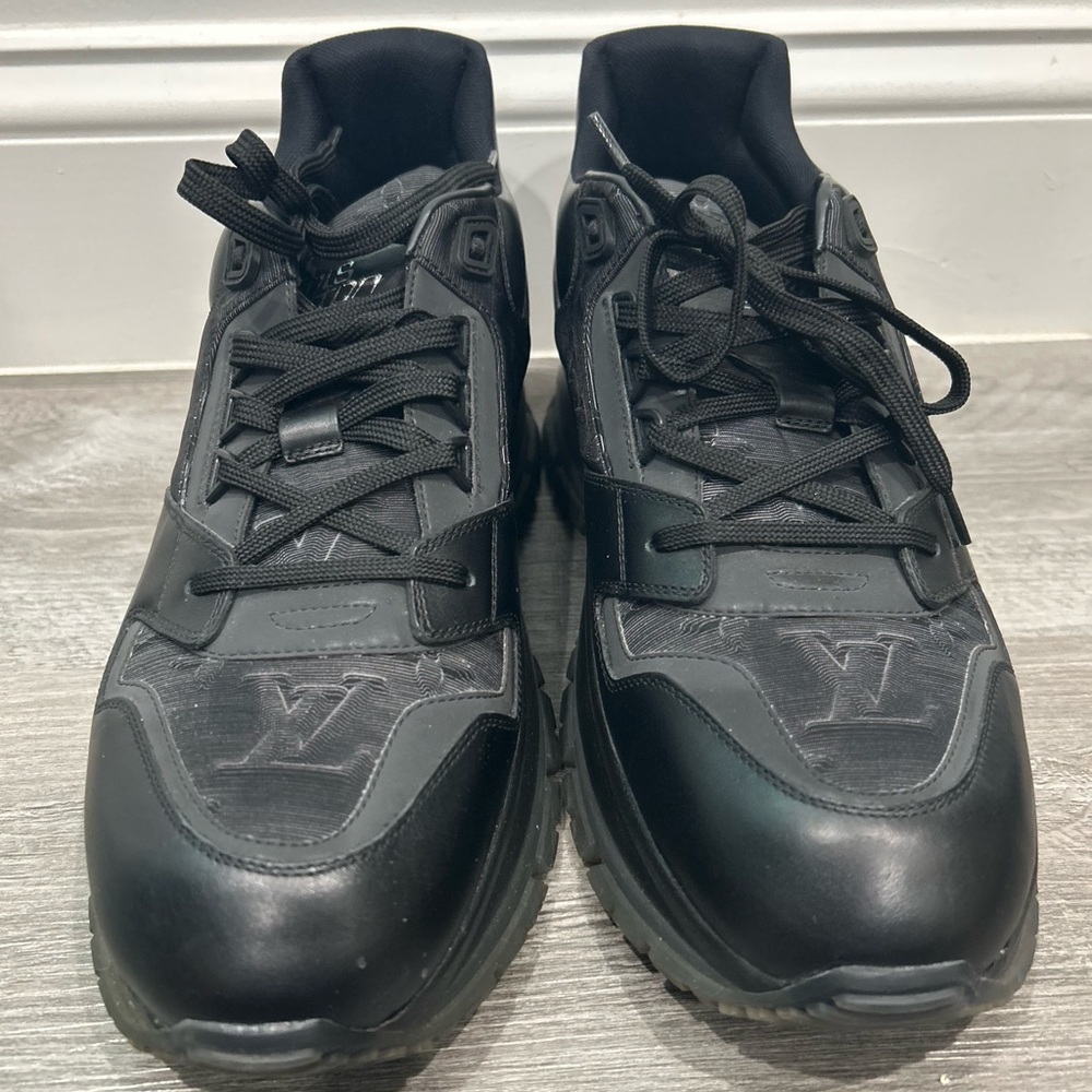 Louis Vuitton Men's Black Leather Sneakers